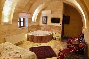 Habitación doble Premium | Ropa de cama de alta calidad y minibar 