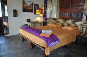 Desk - Mucumbli Hotel (Neves)