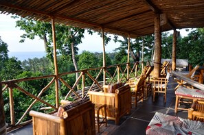 Lobby sitting area - Mucumbli Hotel (Neves)