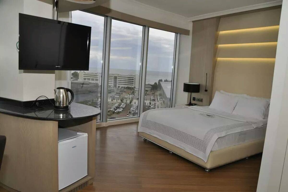 Premium bedding, minibar, in-room safe, desk