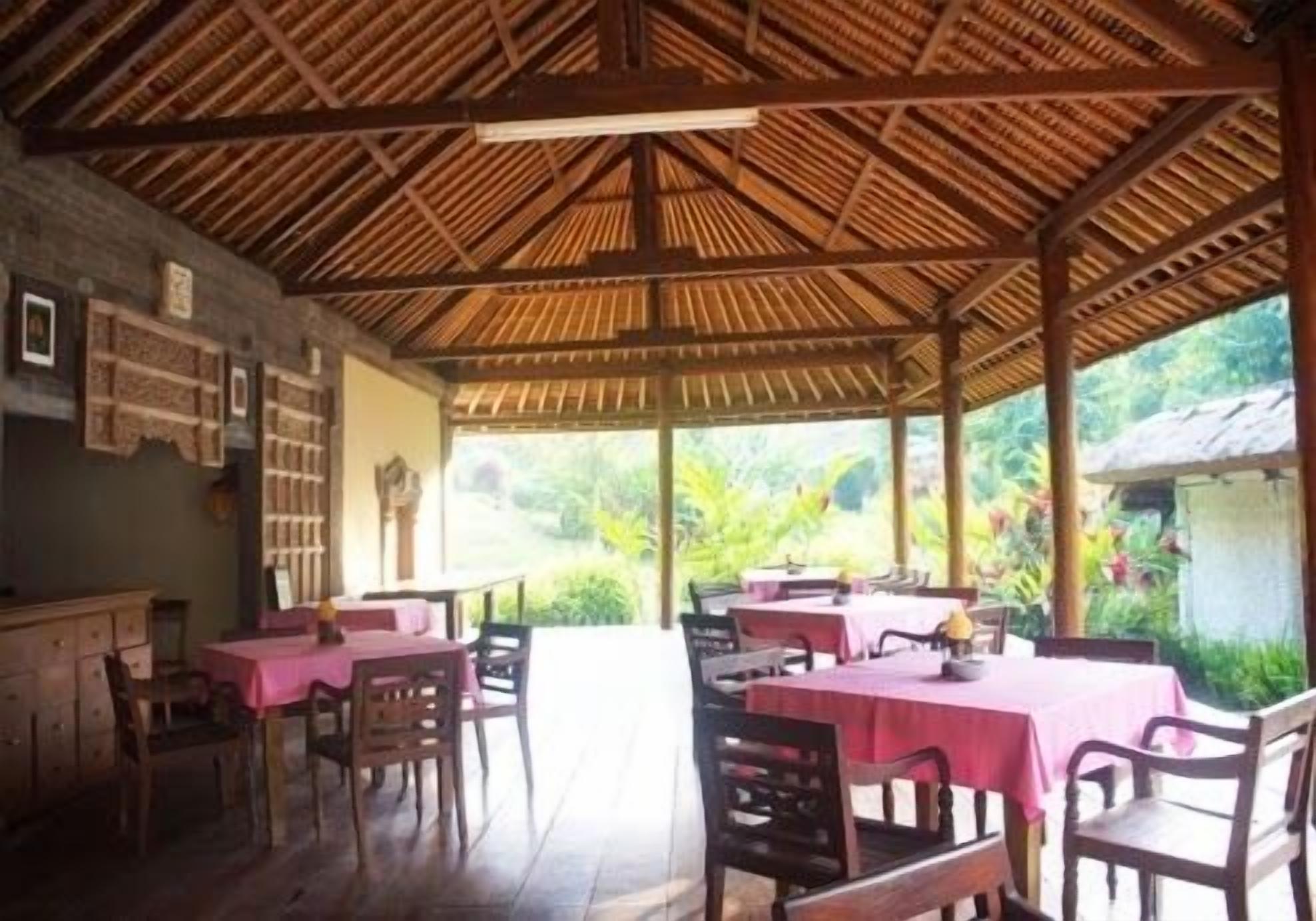 breakfast, lunch, dinner served; indonesian cuisine