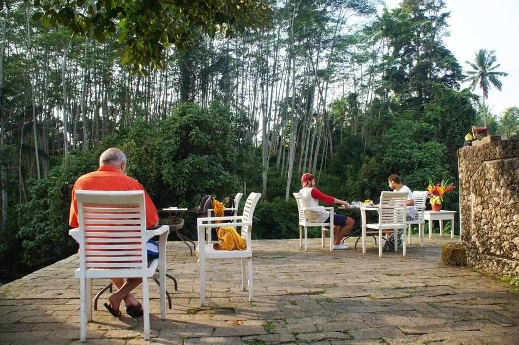 breakfast, lunch, dinner served; indonesian cuisine