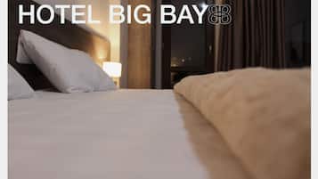 Premium bedding, in-room safe, desk, rollaway beds