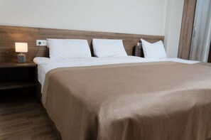 Economy Triple Room | Premium bedding, in-room safe, desk, rollaway beds - Big Bay Hotel (Tbilisi)