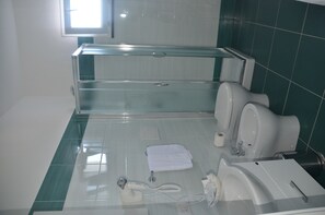 Double Room, Balcony, Sea View | Bathroom | Shower, free toiletries, hair dryer, bidet - B&B Il Paradiso di Capri (Anacapri)