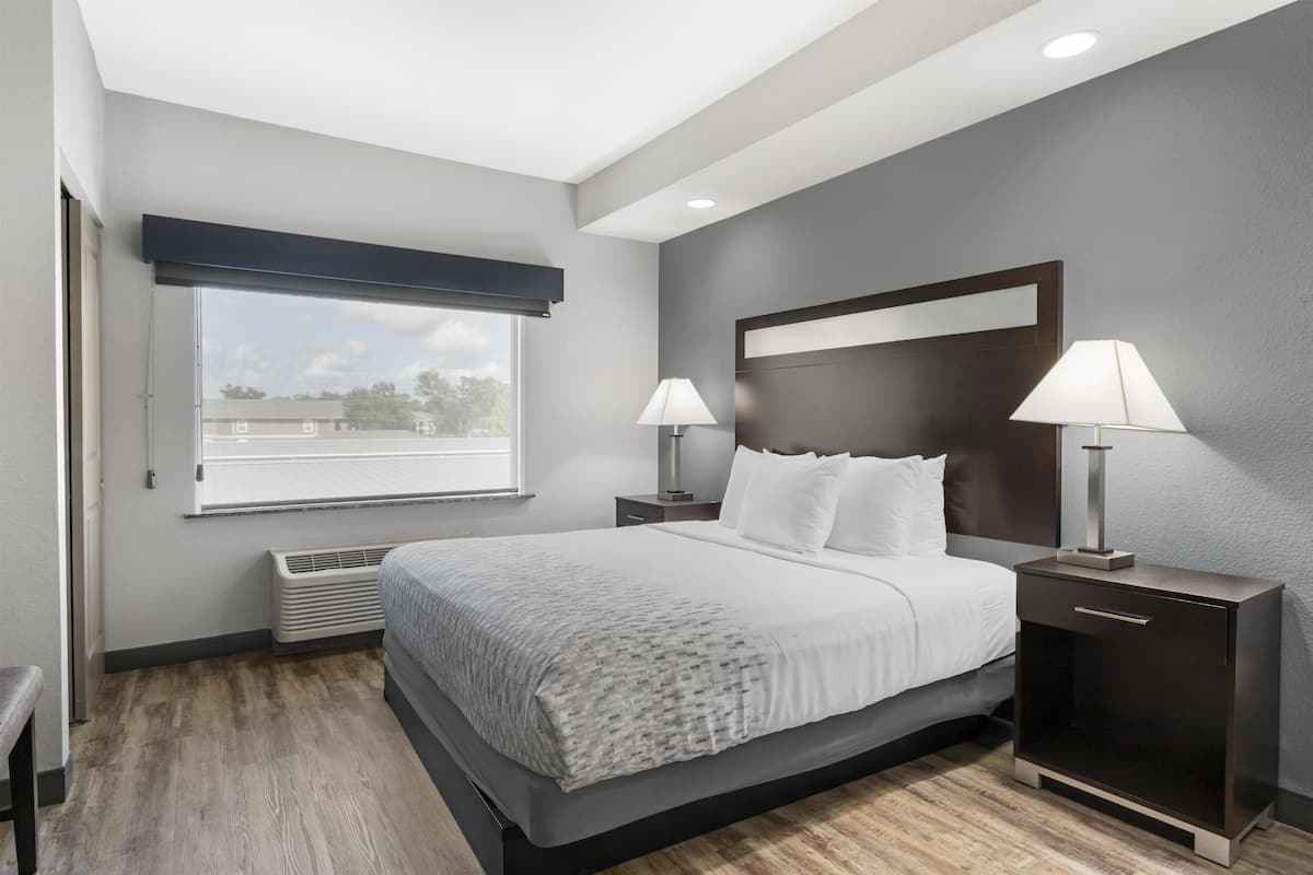 Pillowtop beds, desk, laptop workspace, iron/ironing board