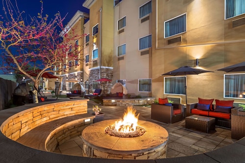 Best Western Plus Lake Jackson Inn & Suites