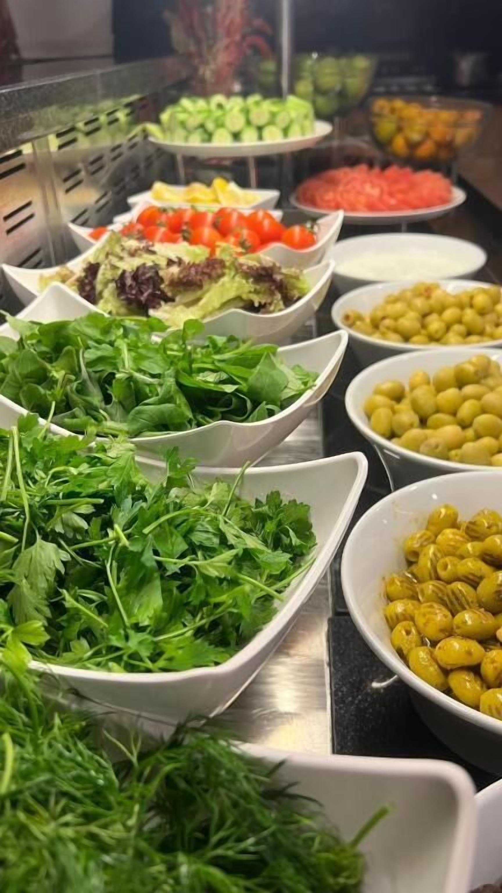 daily buffet breakfast (try 445 per person)