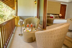 Luxury Suite | Premium bedding, minibar, in-room safe, desk