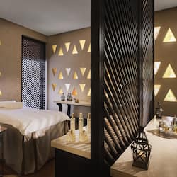 Couples treatment rooms, sauna, hot tub, steam room, Turkish bath