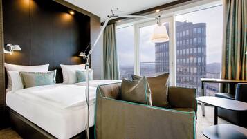 Schreibtisch, schallisolierte Zimmer, kostenloses WLAN, Bettwäsche