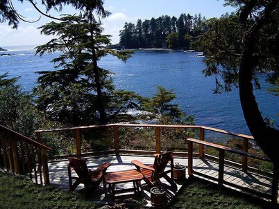 Reef Point Oceanfront B & B