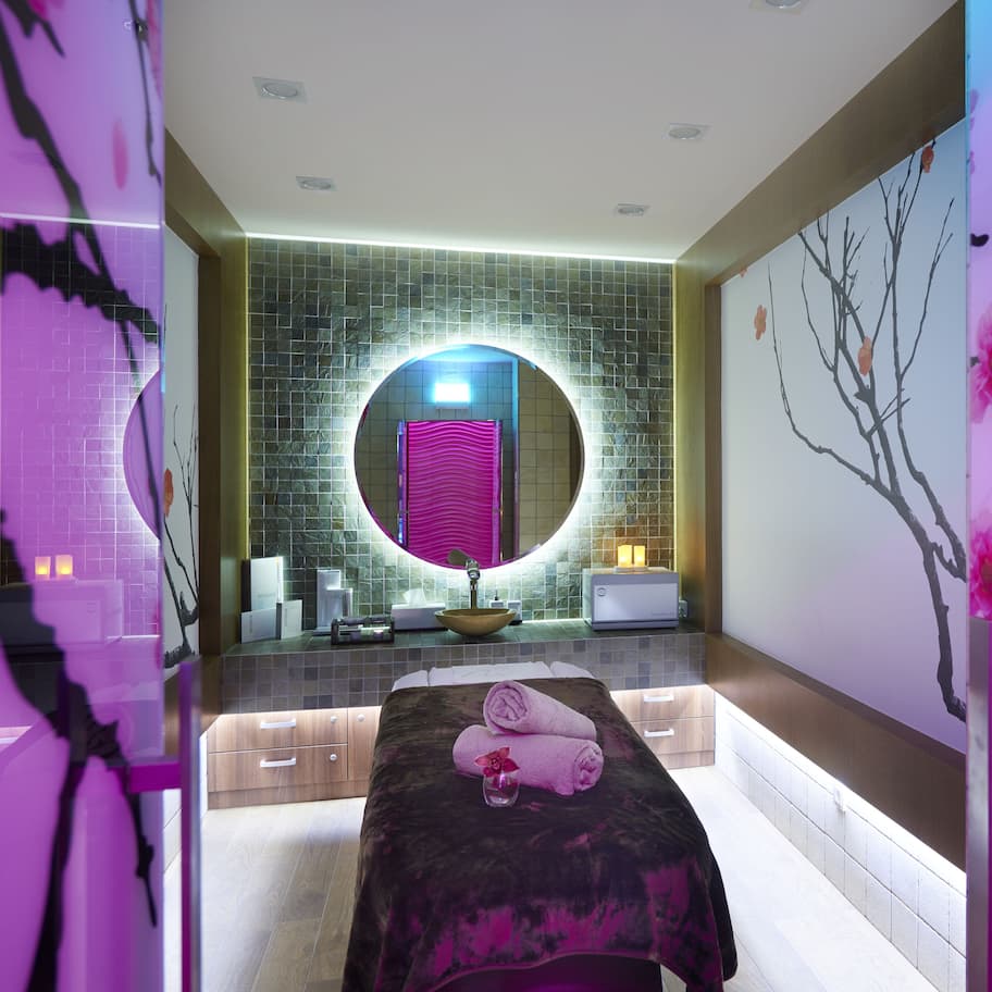 Couples treatment rooms, sauna, steam room, Turkish bath