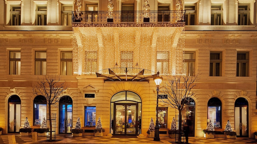 Aria Hotel Budapest by Library Hotel Collection