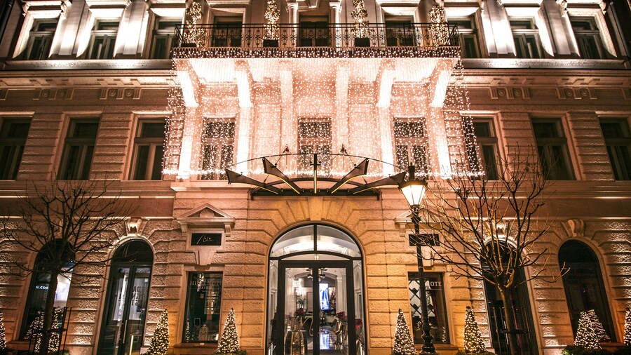 Aria Hotel Budapest by Library Hotel Collection