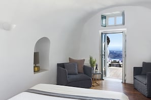 Honeymoon Studio Suite, Private Pool (Pergola) | Minibar, in-room safe, soundproofing, iron/ironing board - The Vasilicos (Santorini)
