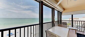 Villa Madeira by TRS