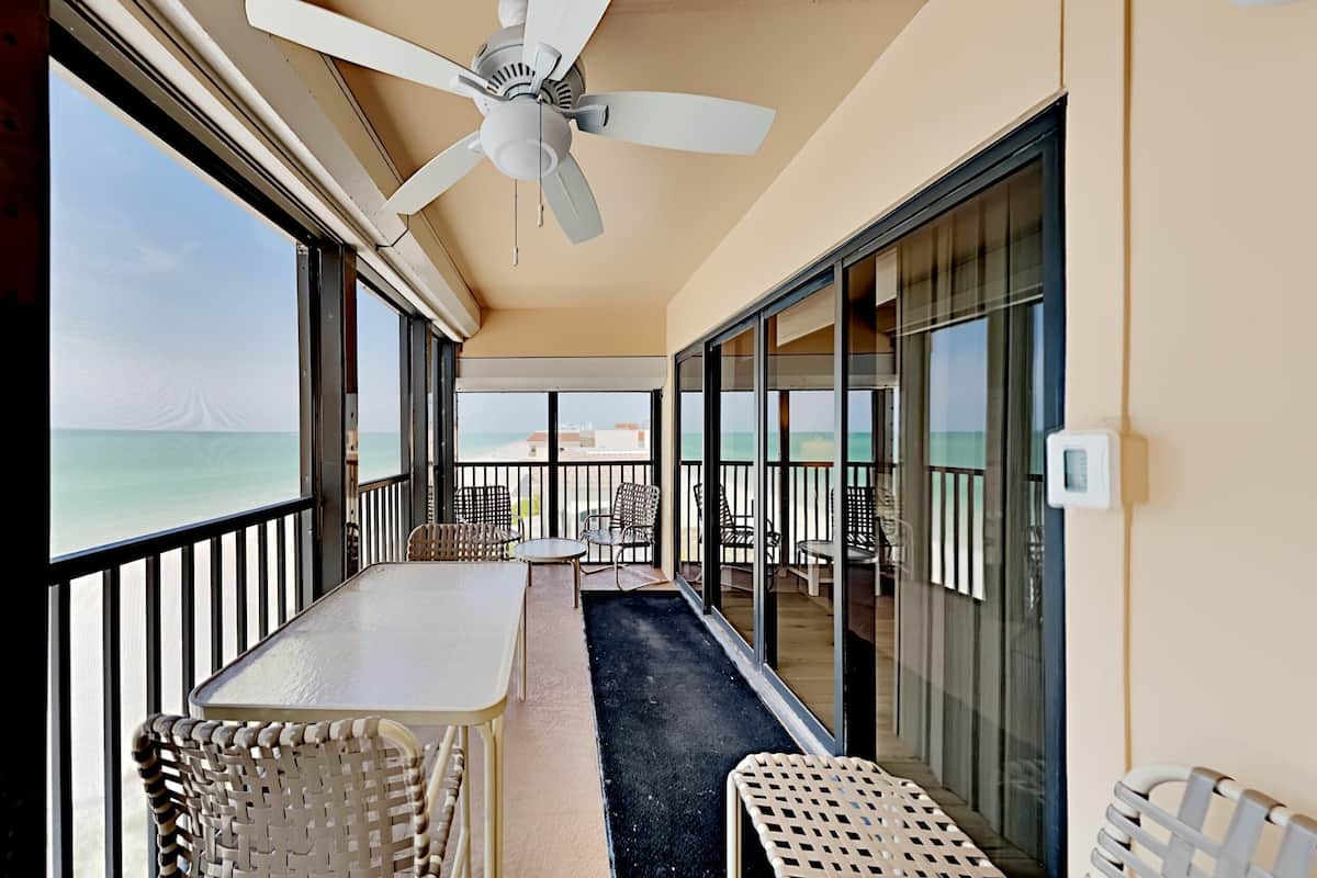 Kondo Deluks, 3 kamar tidur, pemandangan pantai | Teras/patio