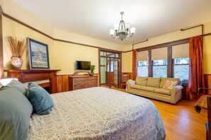 Suite estudio Confort, 1 cama de matrimonio con sofá cama, no fumadores (MAIN LEVEL GARDEN SUITE) | Tabla de planchar con plancha, cunas gratuitas, wifi gratis