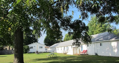 The Maplewood Motel