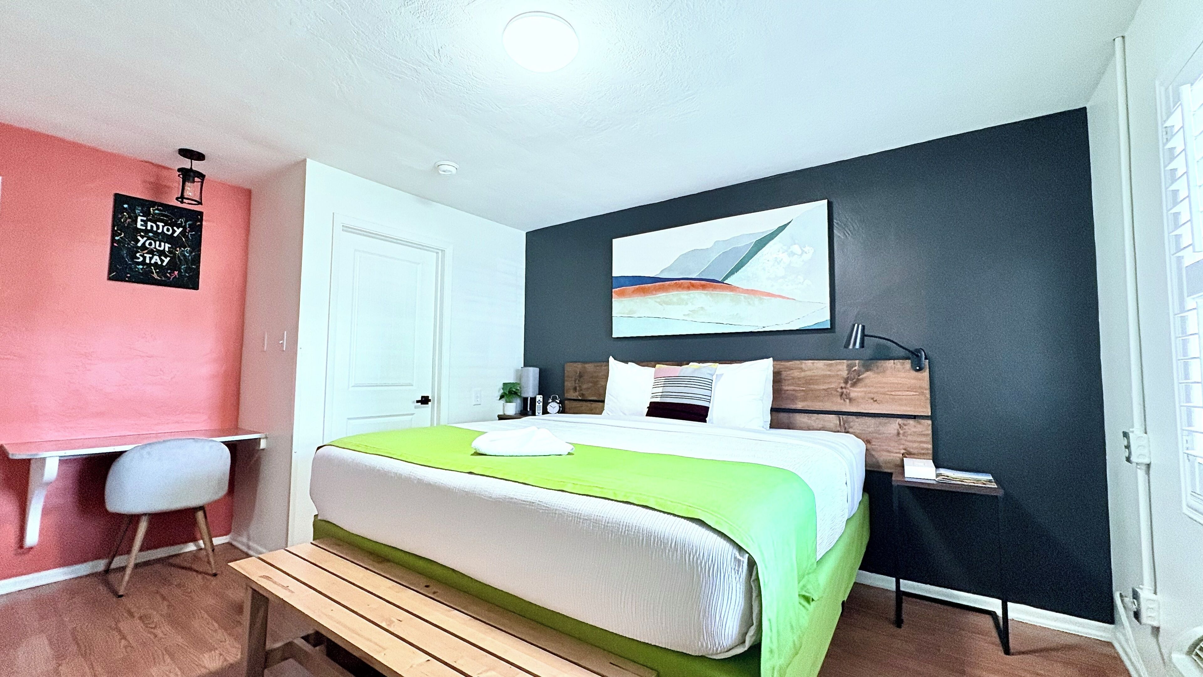 Chambre Standard, 1 très grand lit, non-fumeur (No Pets Allowed)