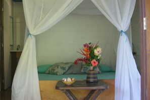 Free cribs/infant beds, free WiFi, bed sheets