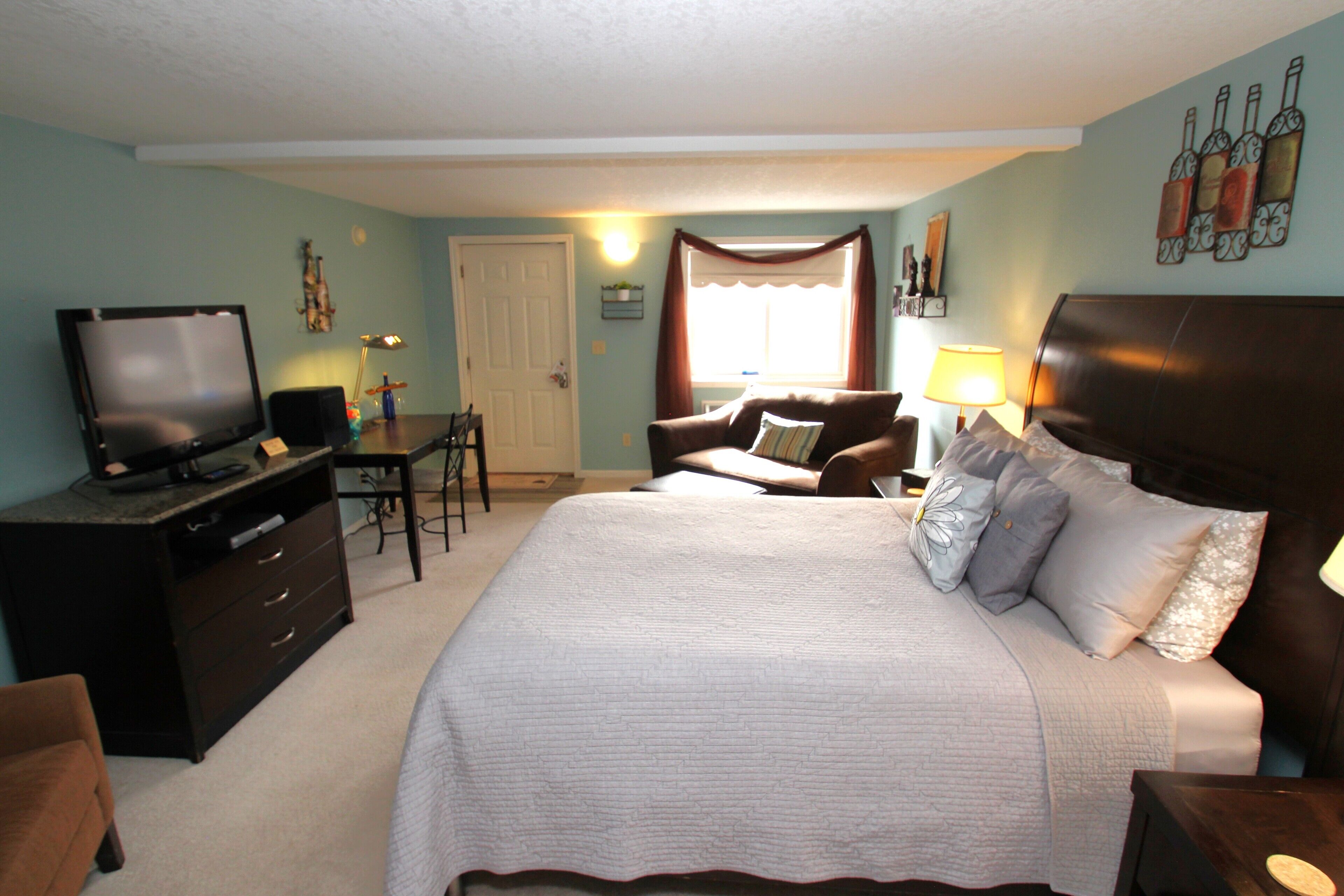 Suite 2 | Desk, soundproofing, free WiFi, bed sheets