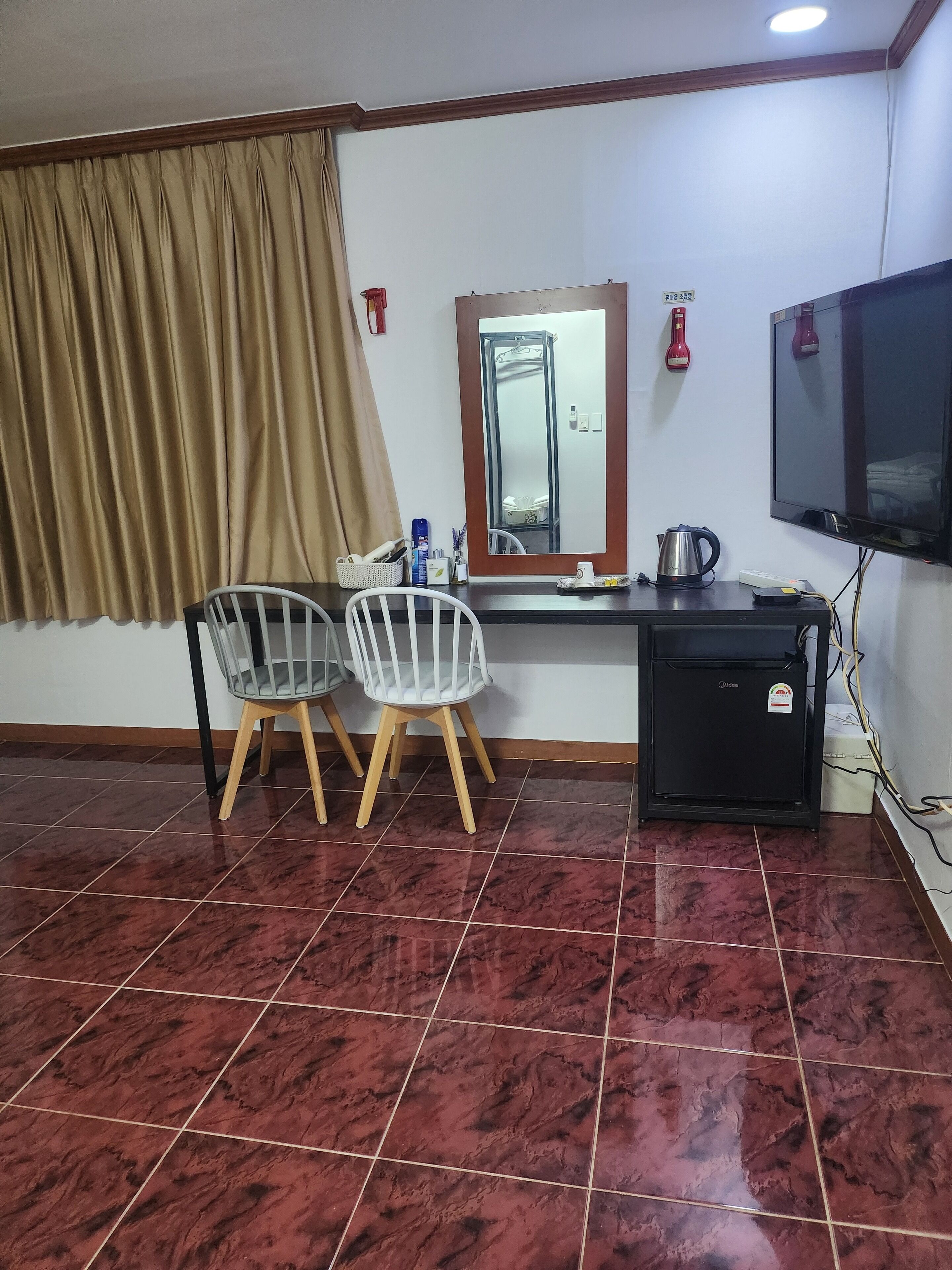 Standard Room | Free WiFi