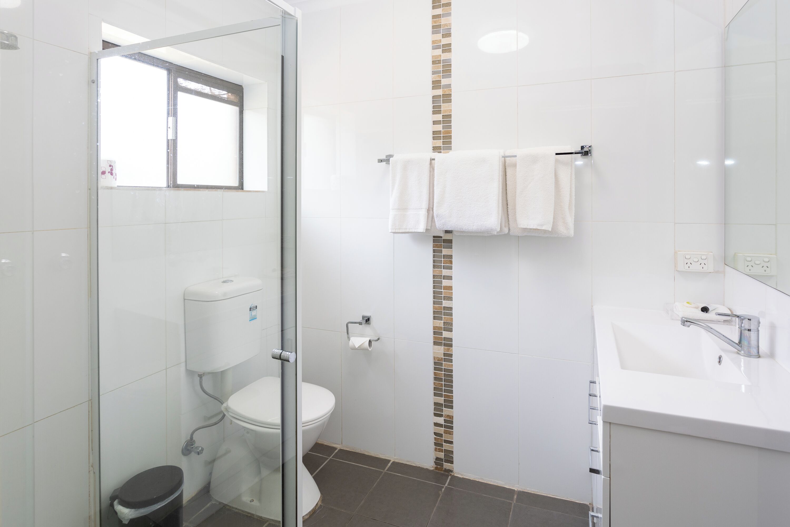 Chambre Familiale, 2 chambres | Salle de bain