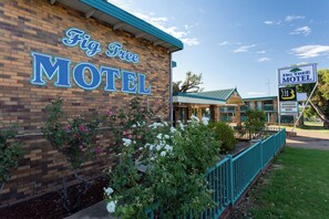Exterior - Fig Tree Motel (Narrandera)
