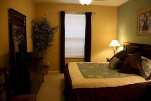 Apartamento, varias camas (Triple Room) | 1 dormitorio, tabla de planchar con plancha, wifi gratis y ropa de cama