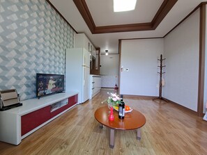 Double Room - Beljari Pension (Tongyeong)