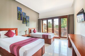 Superior Room | In-room safe, desk, free WiFi, bed sheets - D'gaduh Suite Kuta (Kuta)