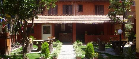 Bagian depan properti