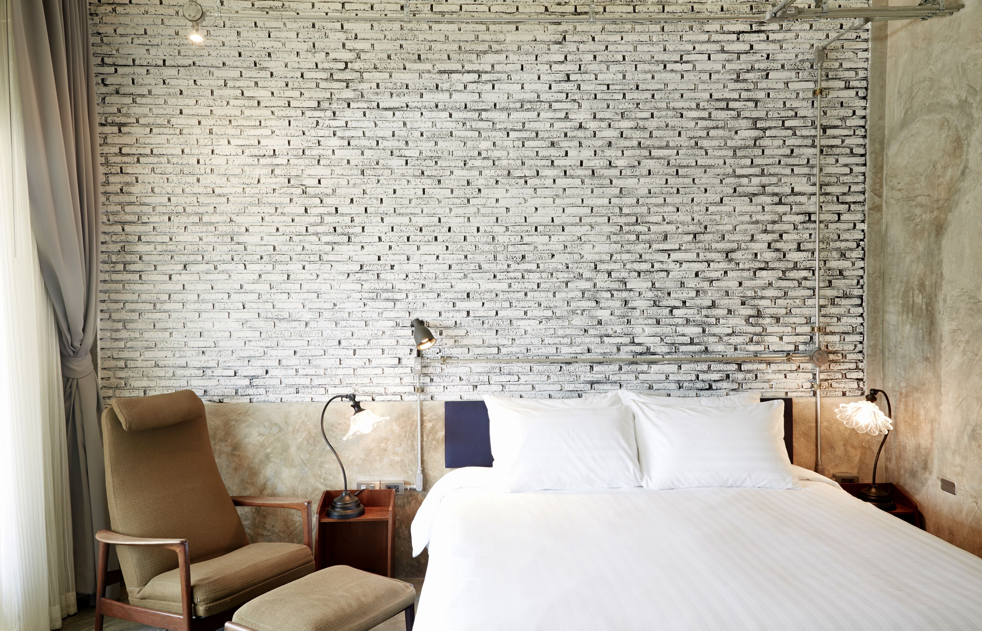 superior room | minibar, in-room safe, desk, free wifi