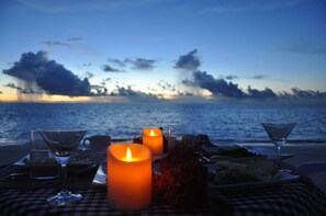 Breakfast, lunch and dinner served  - Rasdhoo Coralville (Rasdhoo)