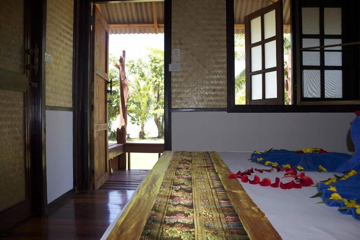 beach front pavilion with fan | desk, cots/infant beds, rollaway beds, free wifi