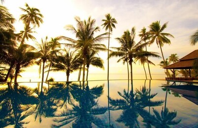 Bansaithong Beach Resort