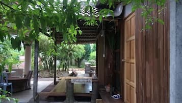 经典木屋, 2 张双人床, 花园景观 | 高档床上用品、办公桌、熨斗/熨板、免费 WiFi