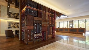 Lobby sitting area - La Maison Hotel (Taipei)