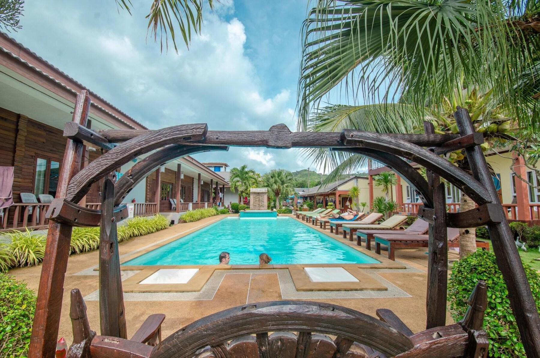 Outdoor pool, pool loungers