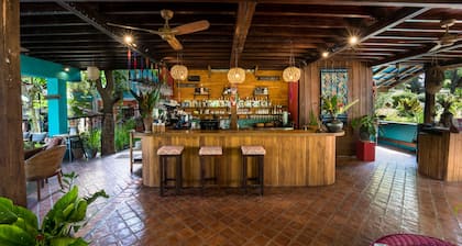 Ock Pop Tok Mekong Villa