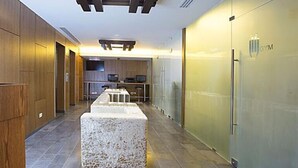 Business center - The J Hotel & Spa (Beirut)