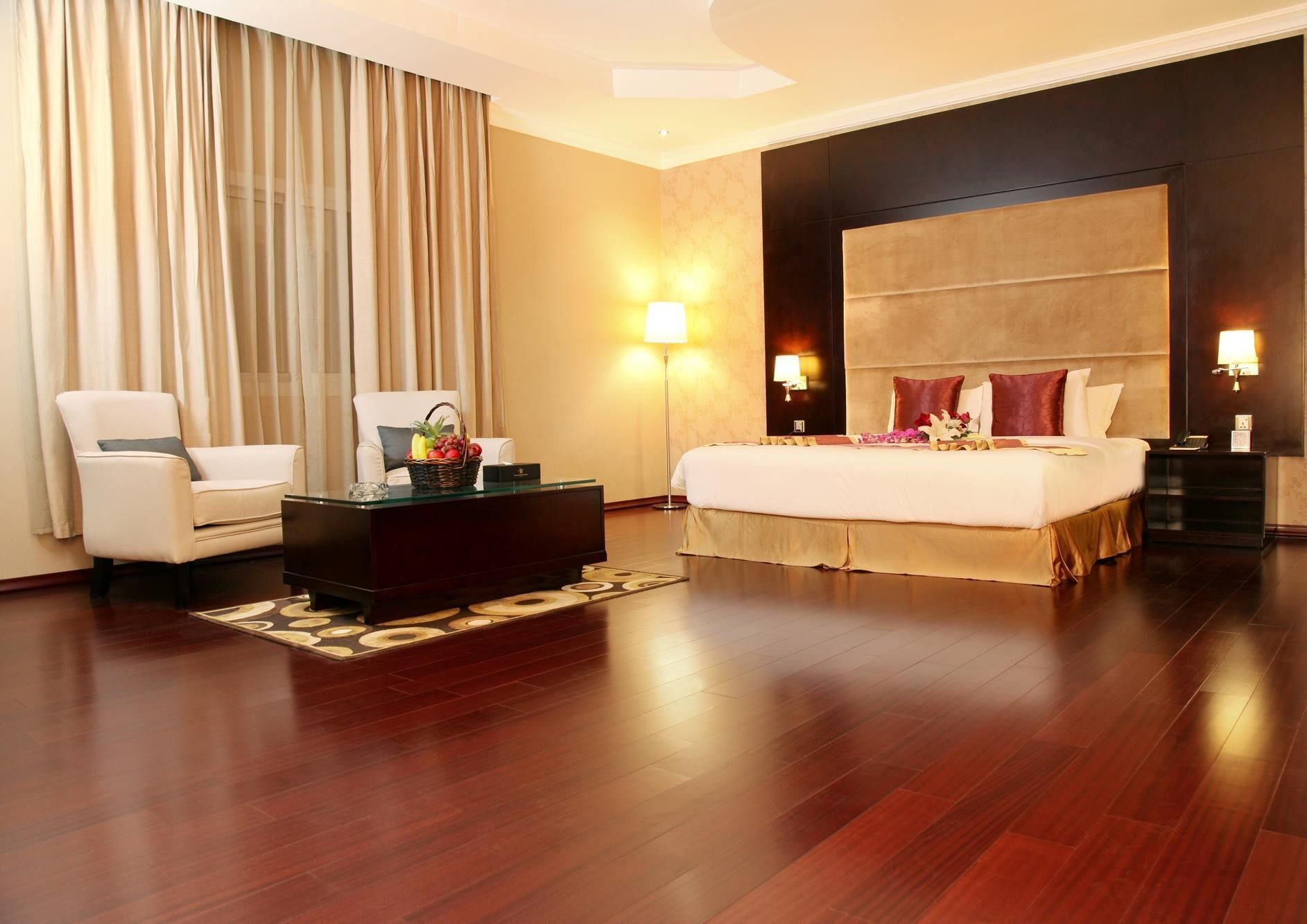 Egyptian cotton sheets, premium bedding, pillow-top beds, in-room safe
