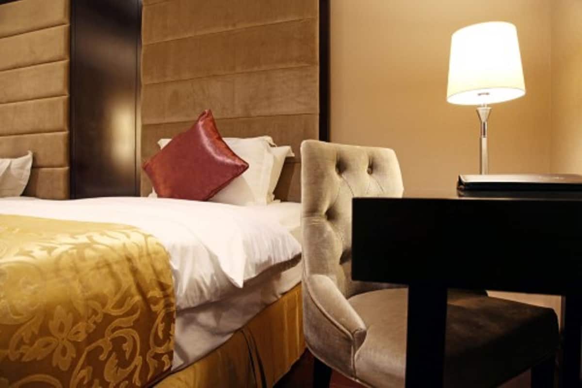 Egyptian cotton sheets, premium bedding, pillowtop beds, in-room safe