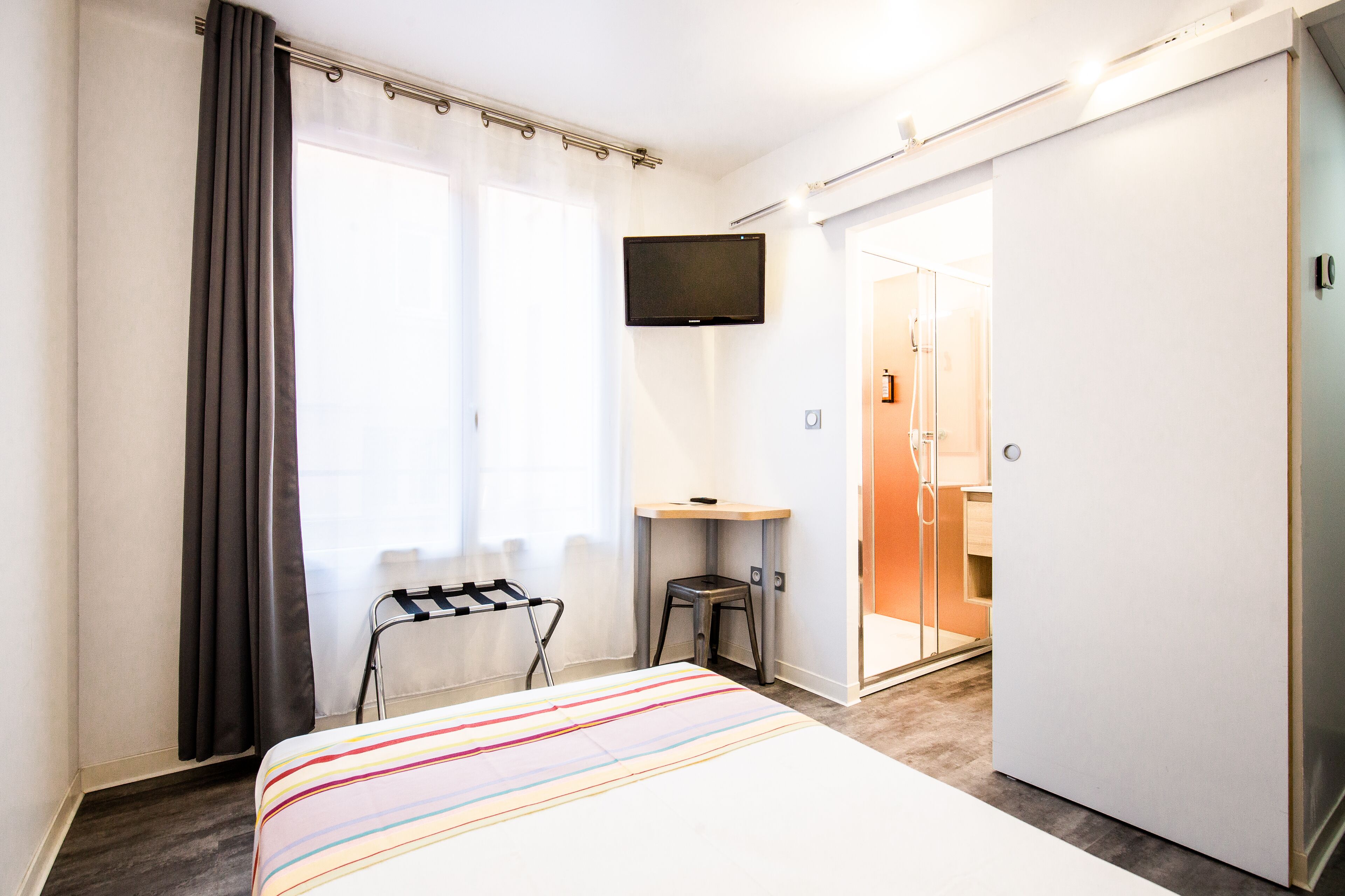 standard single room | 1 bedroom, premium bedding, desk, blackout curtains