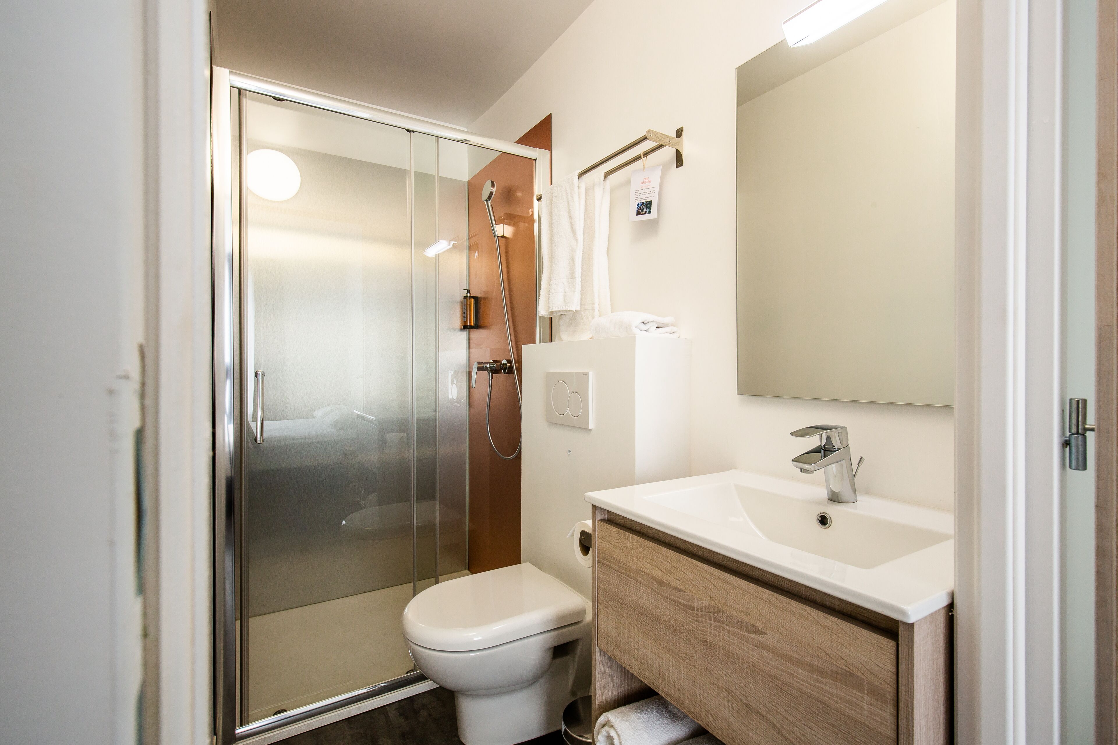 standard double room, 1 queen bed | 1 bedroom, premium bedding, desk, blackout curtains