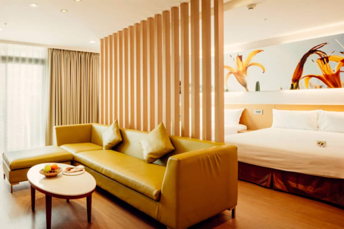 ห้องบิสซิเนสสวีท, เตียงใหญ่ 2 เตียง | โต๊ะทำงาน, ห้องเก็บเสียง, Wi-Fi ฟรี, ผ้าปูที่นอน