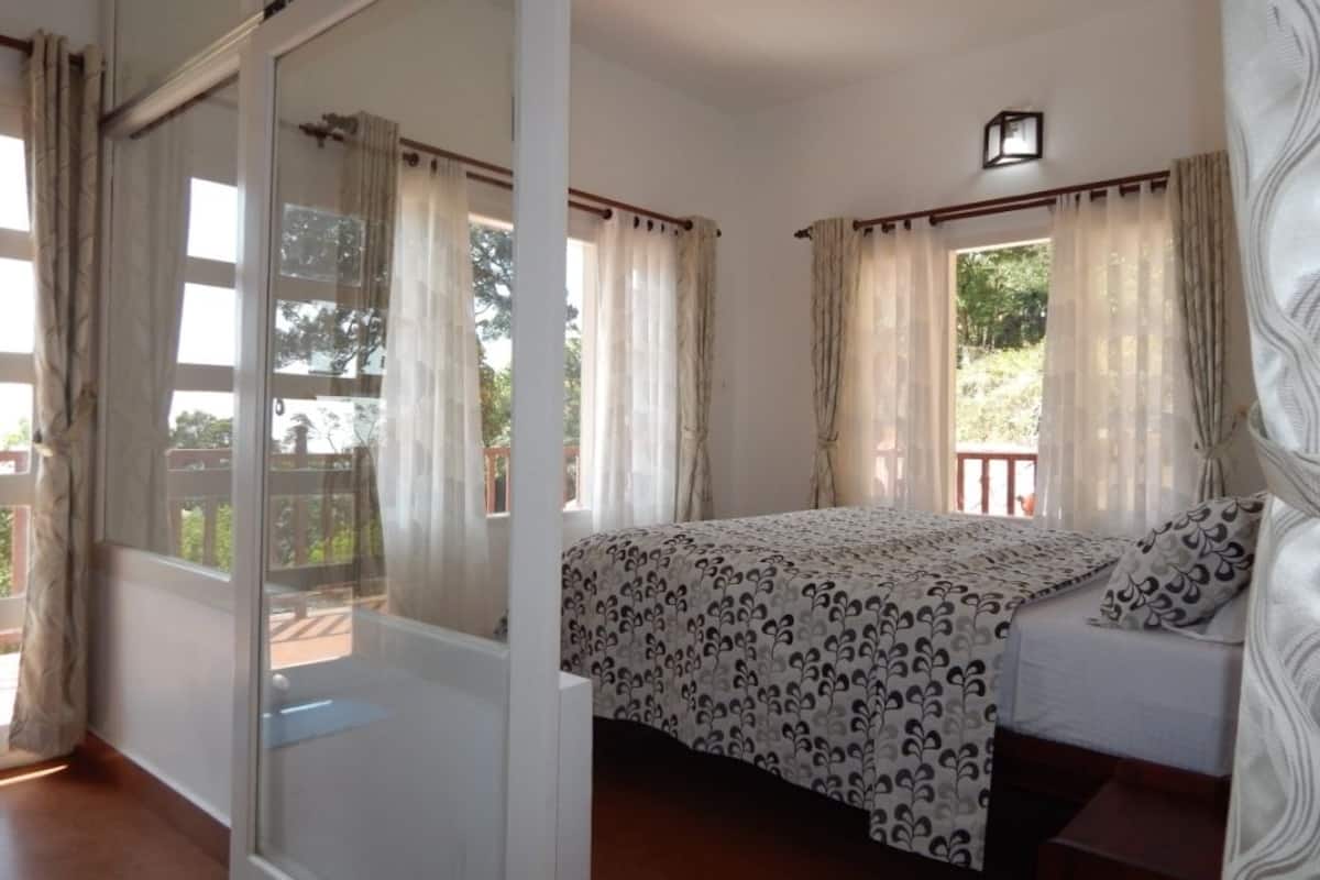 Premium cottage, 1 slaapkamer, uitzicht op vallei (Eden Cottage ) | Een kluis op de kamer, een bureau, extra bedden, gratis wifi