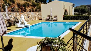 1 bedroom, individually decorated, individually furnished, desk - Aksos suites Accessible Accommodation (Chania)
